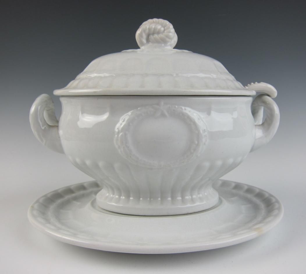 Antique Elsmore & Forster LAUREL WREATH SAUCE TUREEN White IRONSTONE