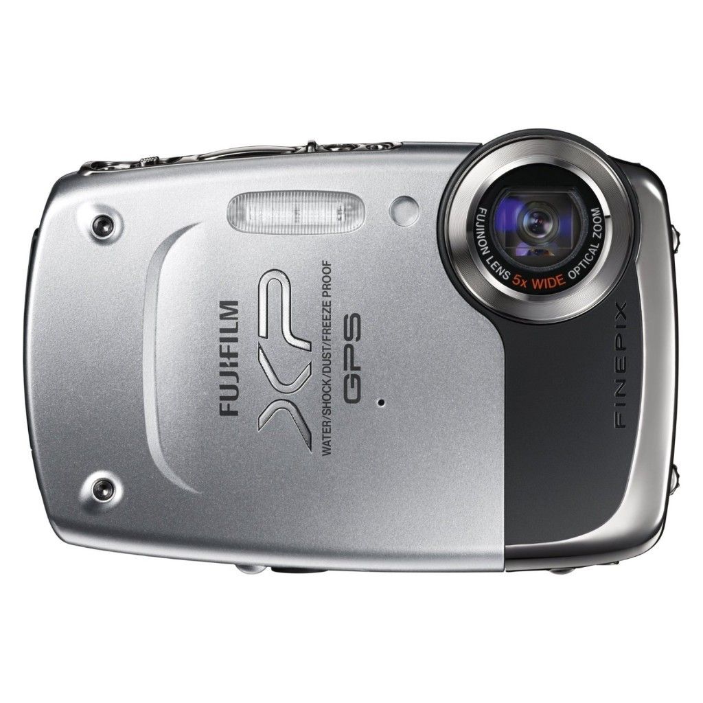 FUJIFILM 14 MP 5X ZOOM FREEZE DUST & WATERPROOF UNDERWATER SILVER