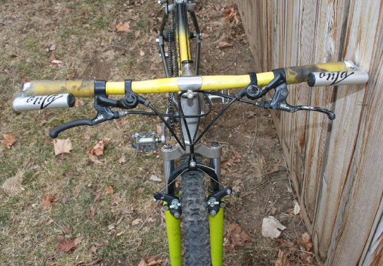 Vintage 1993 Giant Cadex CFM 2 Mountain Bike Rock Shox