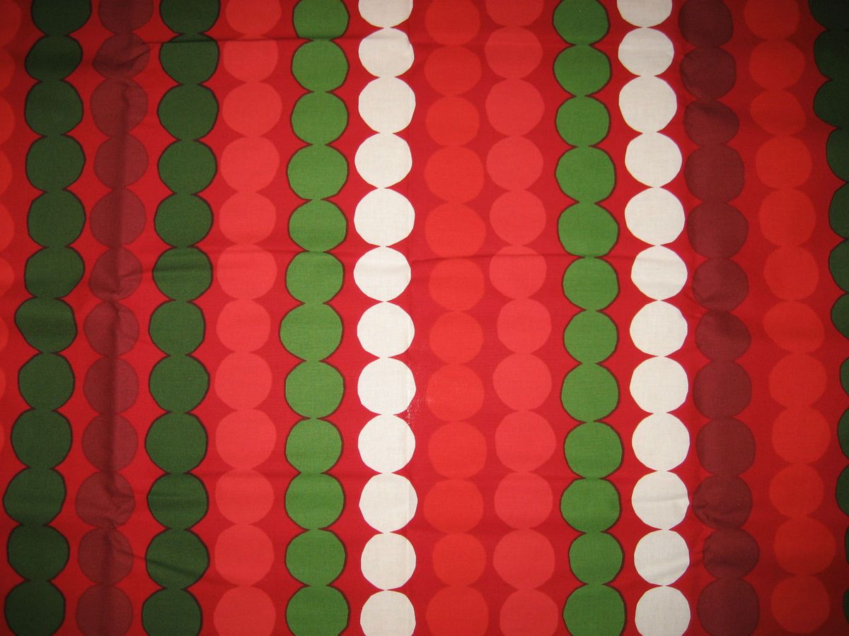   Fabric Rasymatto 3 yds x 56 Finland Christmas Cotton Gift Giving