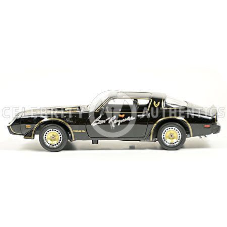 BURT REYNOLDS GEORGE BARRIS AUTOGRAPHED SMOKEY AND THE BANDIT DIE CAST