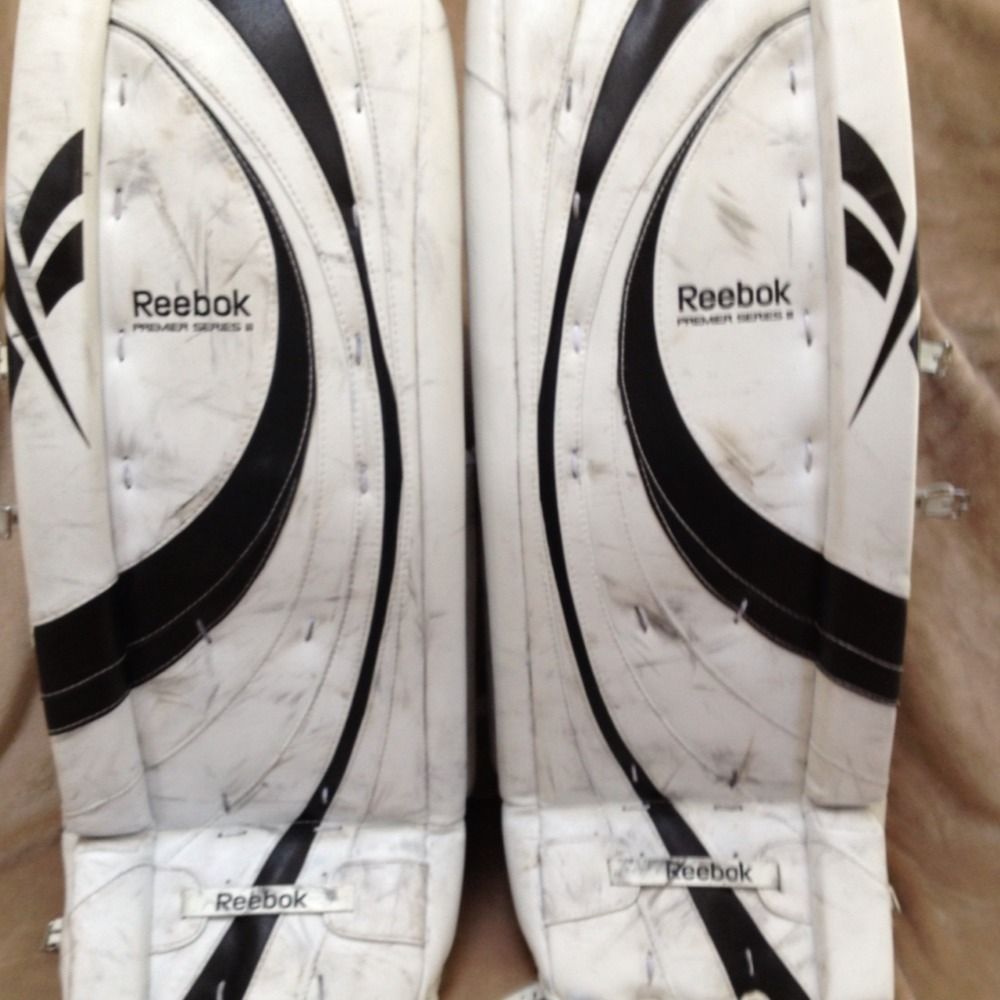 Reebok RBK Premier III Intermediate Pro 32 Plus 1 Goalie Pads