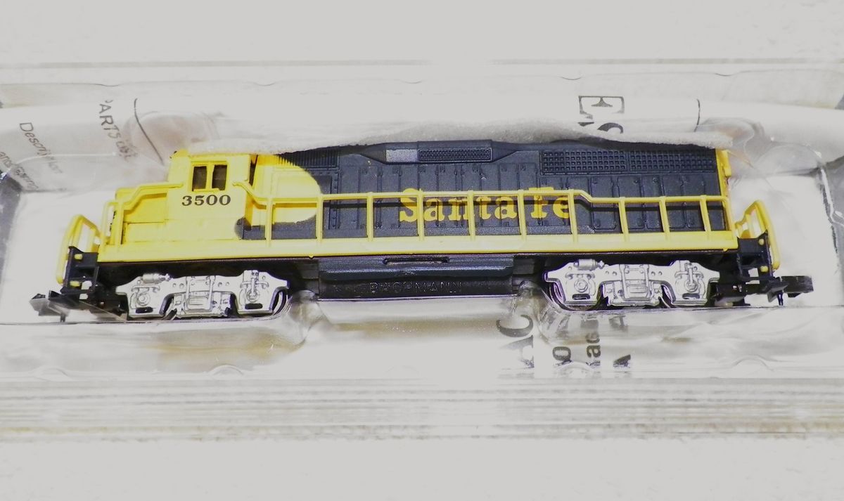 BACHMANN N GAUGE GP 40 SANTE FE #3500 DIESEL LOCOMOTIVE 8 WHEEL DRIVE