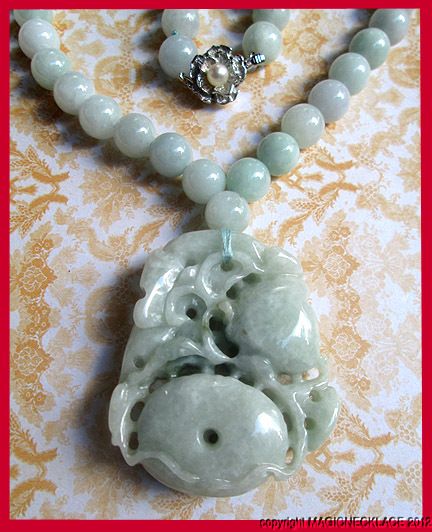 Great Vintage Carved Chinese Natural Untreated Grade A Jade Jadeite