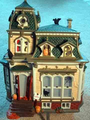  Halloween Haunted Mansion Department 56 Snow Village Green Roof