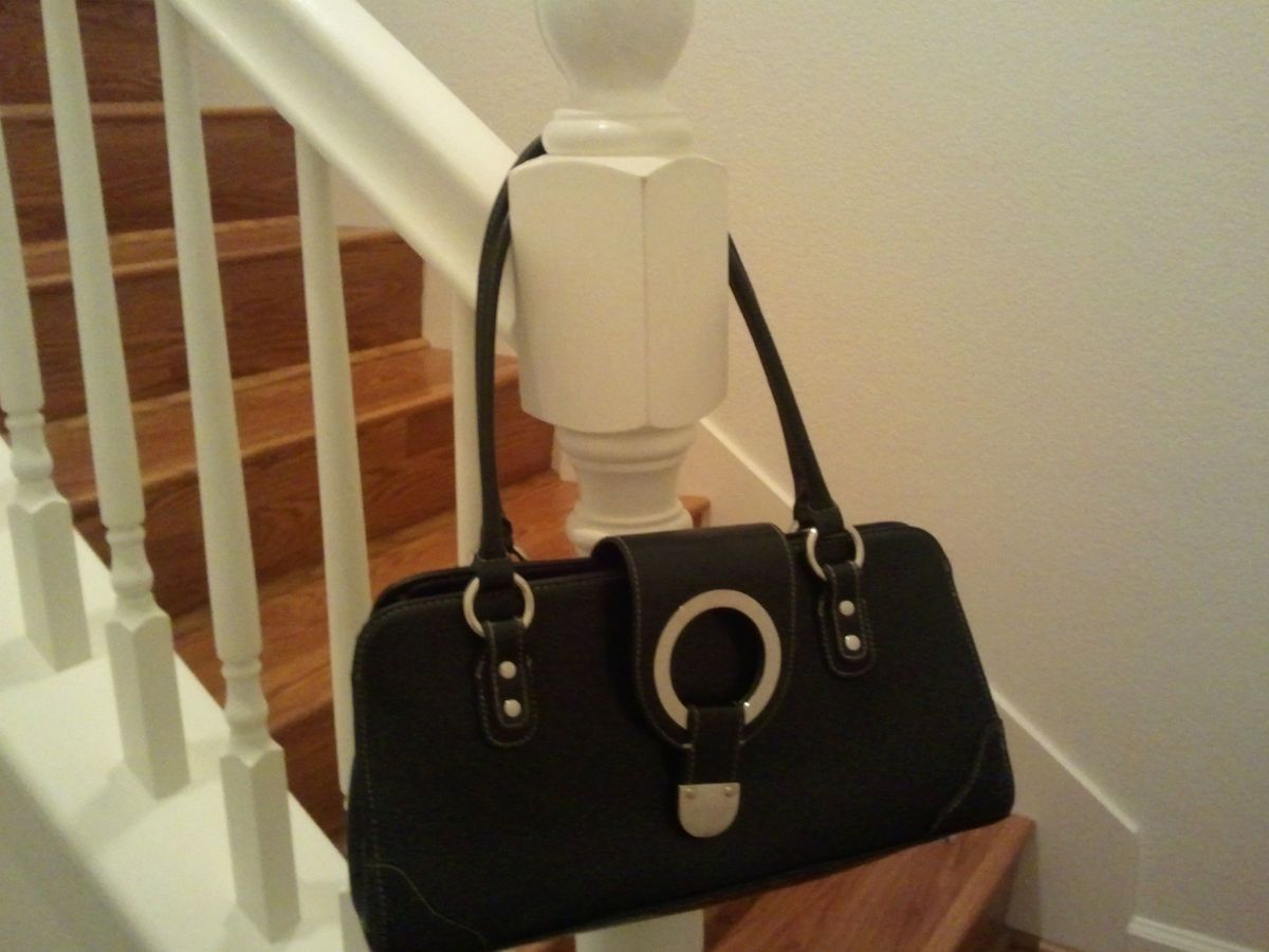  Hillard Hanson Black Handbag