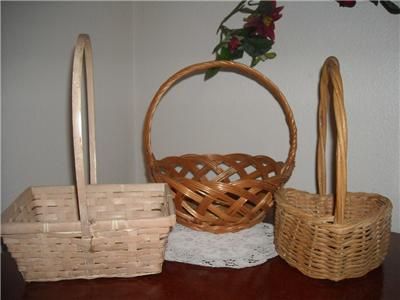 VINTAGE*LOT OF 5 BASKETS*WICKER*WEAVE*GIFT*STORAGE*FLOWERS*GREAT