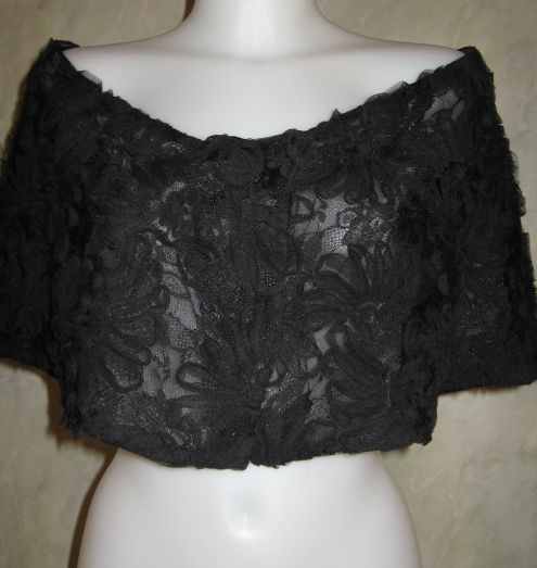 Ilana Black Lace Applique Capelet OSFA $69