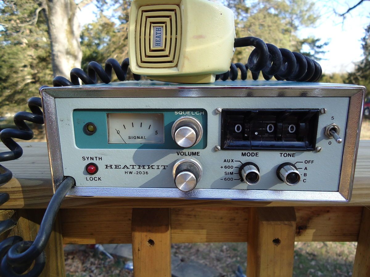 Heathkit Model HW 2036 Ham Radio