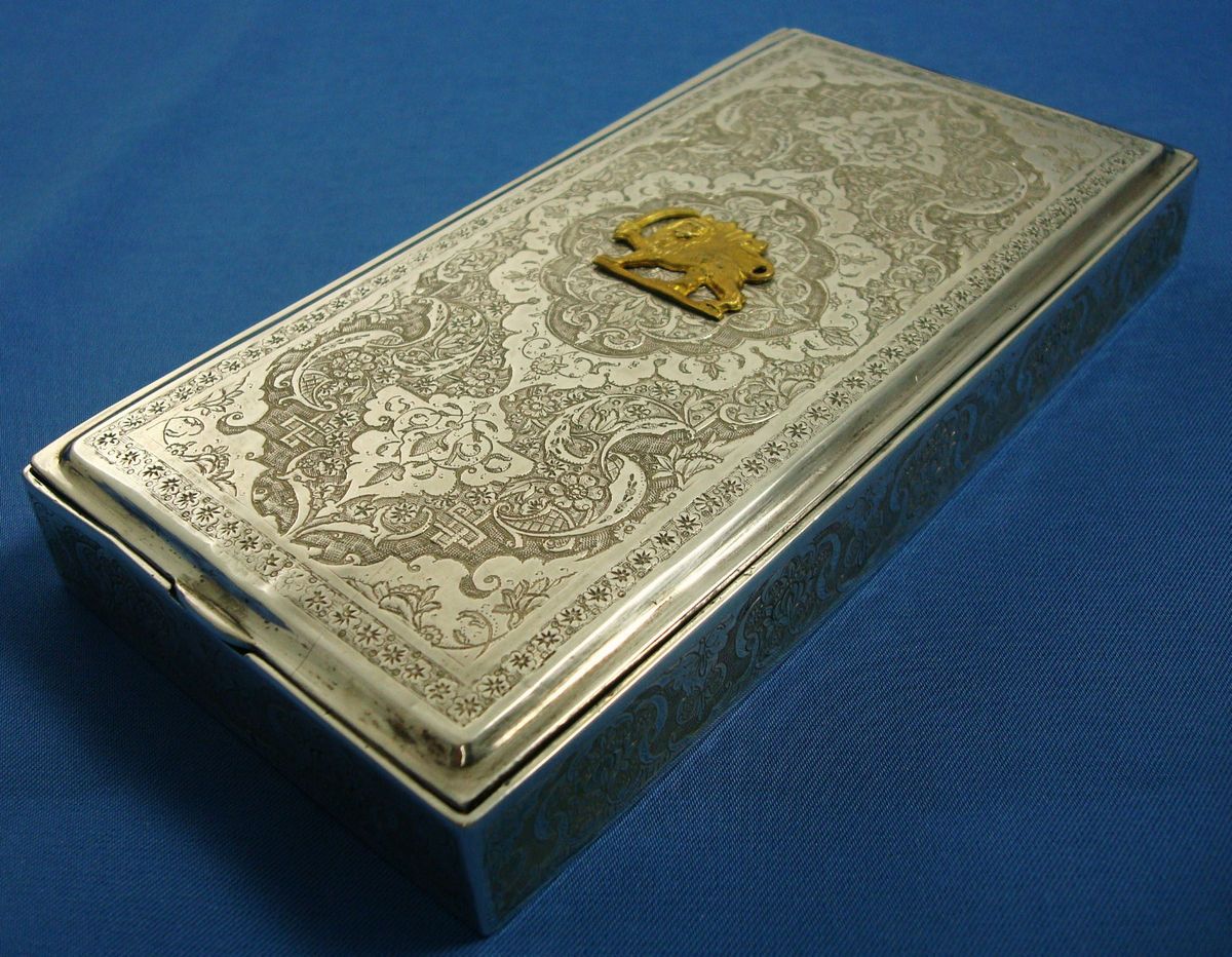 ANTIQUE PAHLAVI IRAN PERSIAN RUSSIAN LION & SUN 84 STERLING SILVER BOX