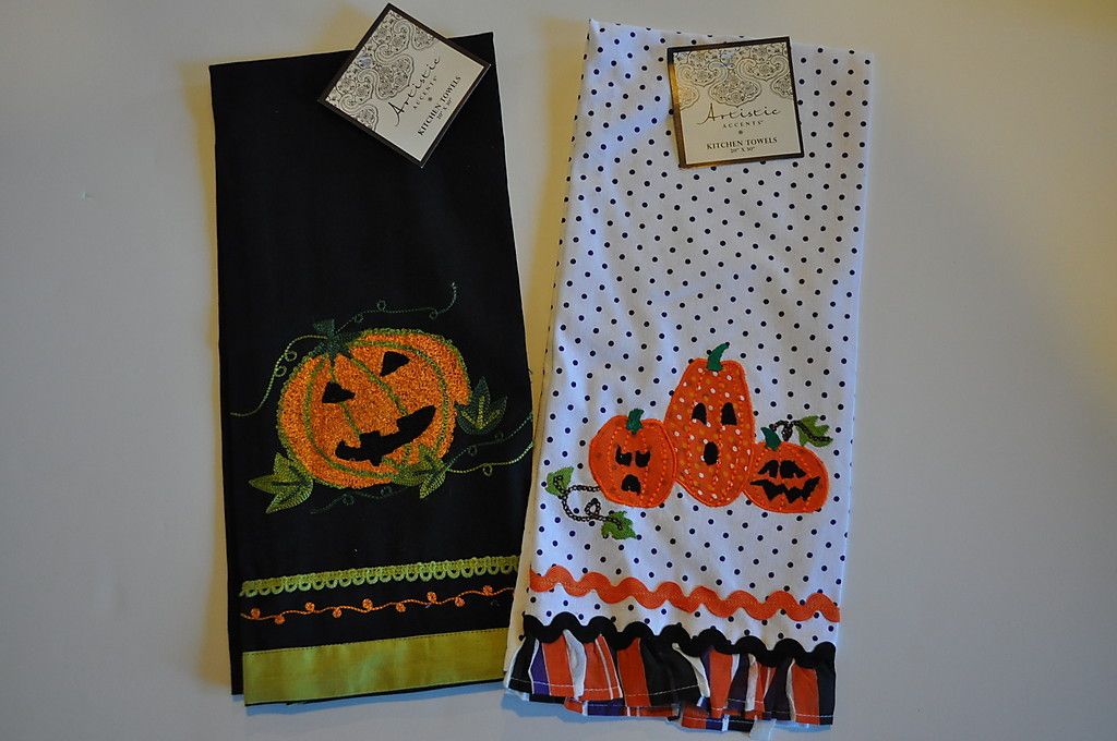 Kitchen Towels by Artistic Accents Pumpkins NWT Dish Towel