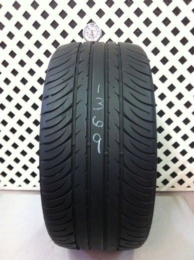 One Kumho Ecsta SPT 245 40 17 245 40ZR17 95Y