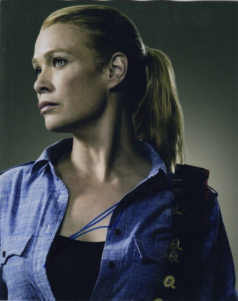 Laurie Holden Signed The Walking Dead Andrea UACC RD 244 Iada Sanders