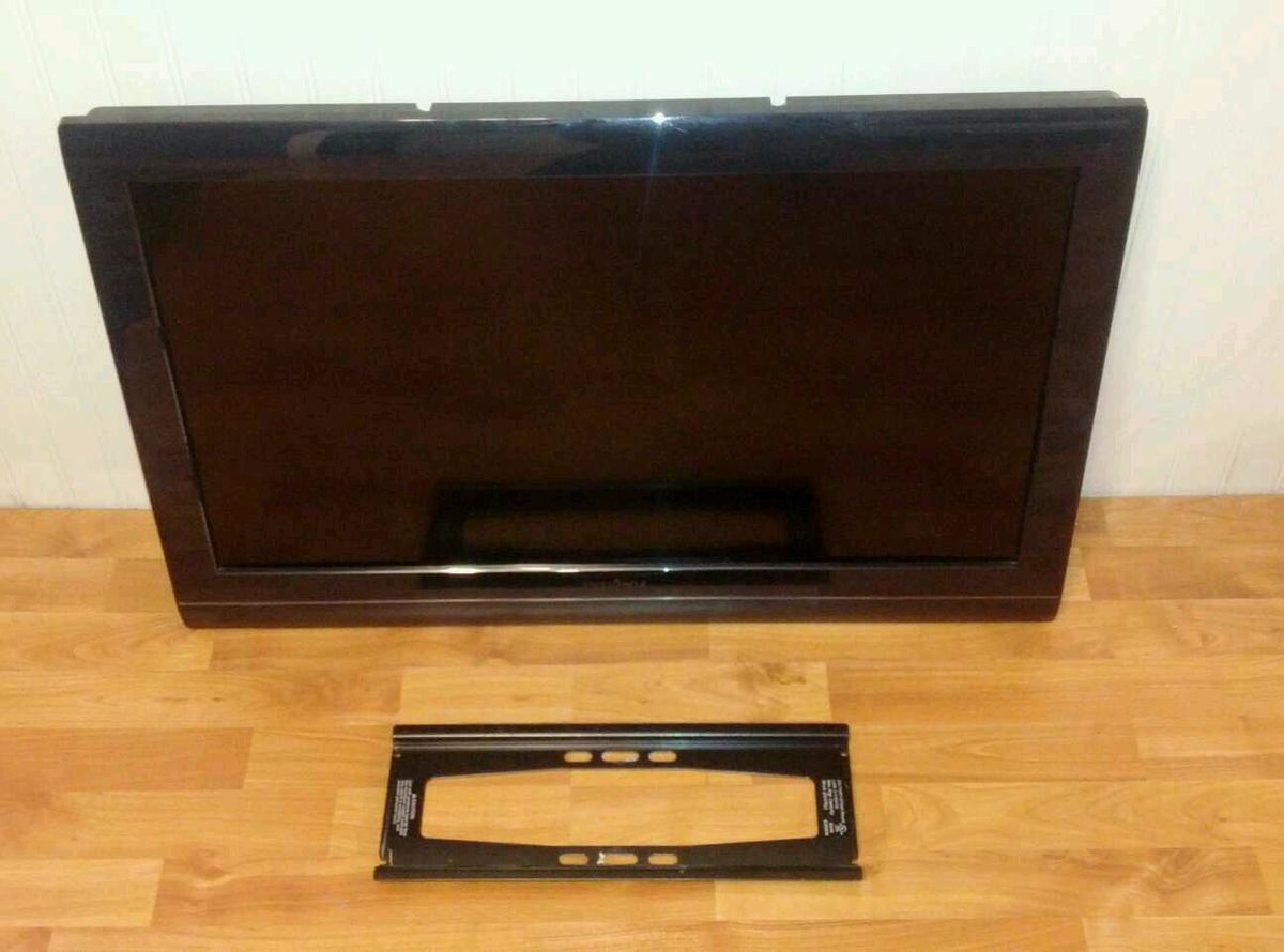 Insignia 32 inch TV LCD