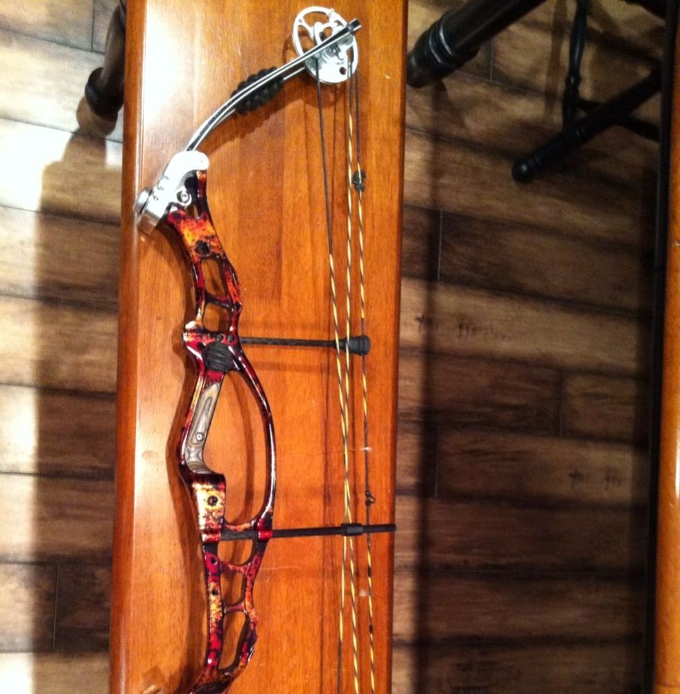 Hoyt 38 Ultra Target Bow Mint