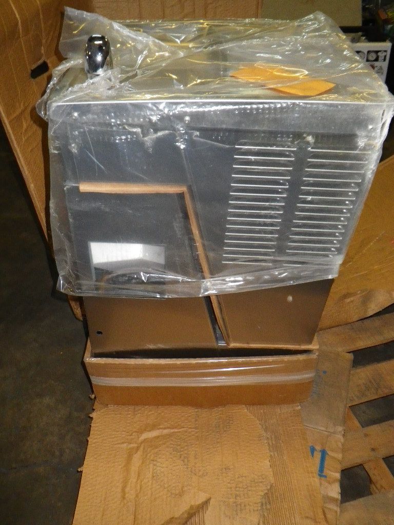 VRCTL8SC ADA Water Cooler 115V 60Hz ADA Bi Level Wall Mount New on