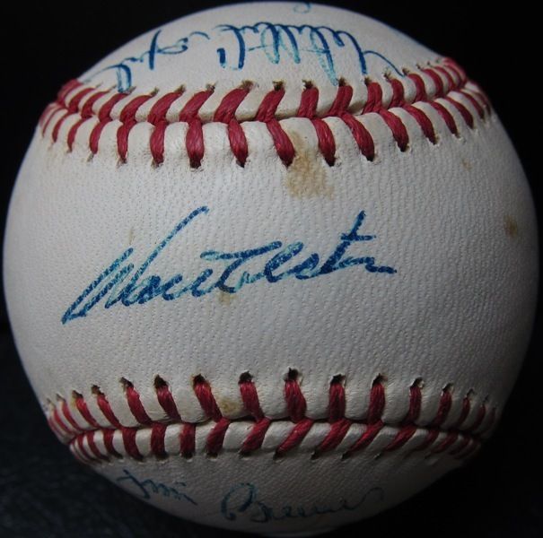 1972 LOS ANGELES DODGERS Team Signed Autographed Ball Baseball WALTER