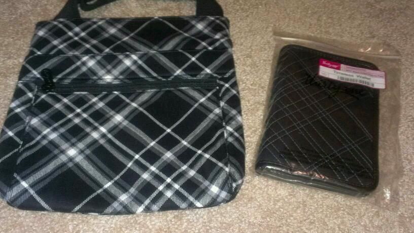 Thirty One Organizing Shoulder Bag Along with A Timeless Wallet