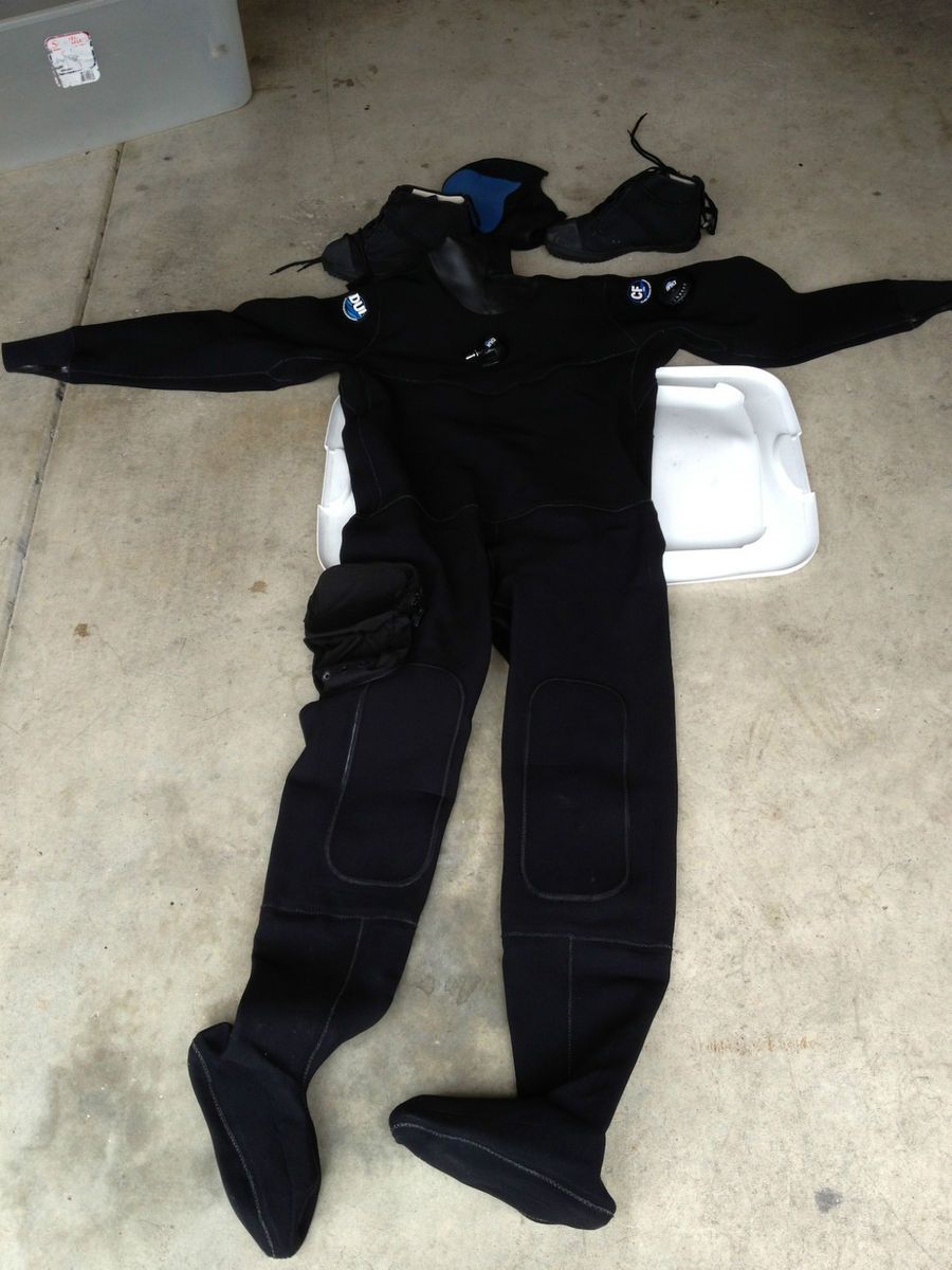 DUI CF Series Shoulder Entry Drysuit