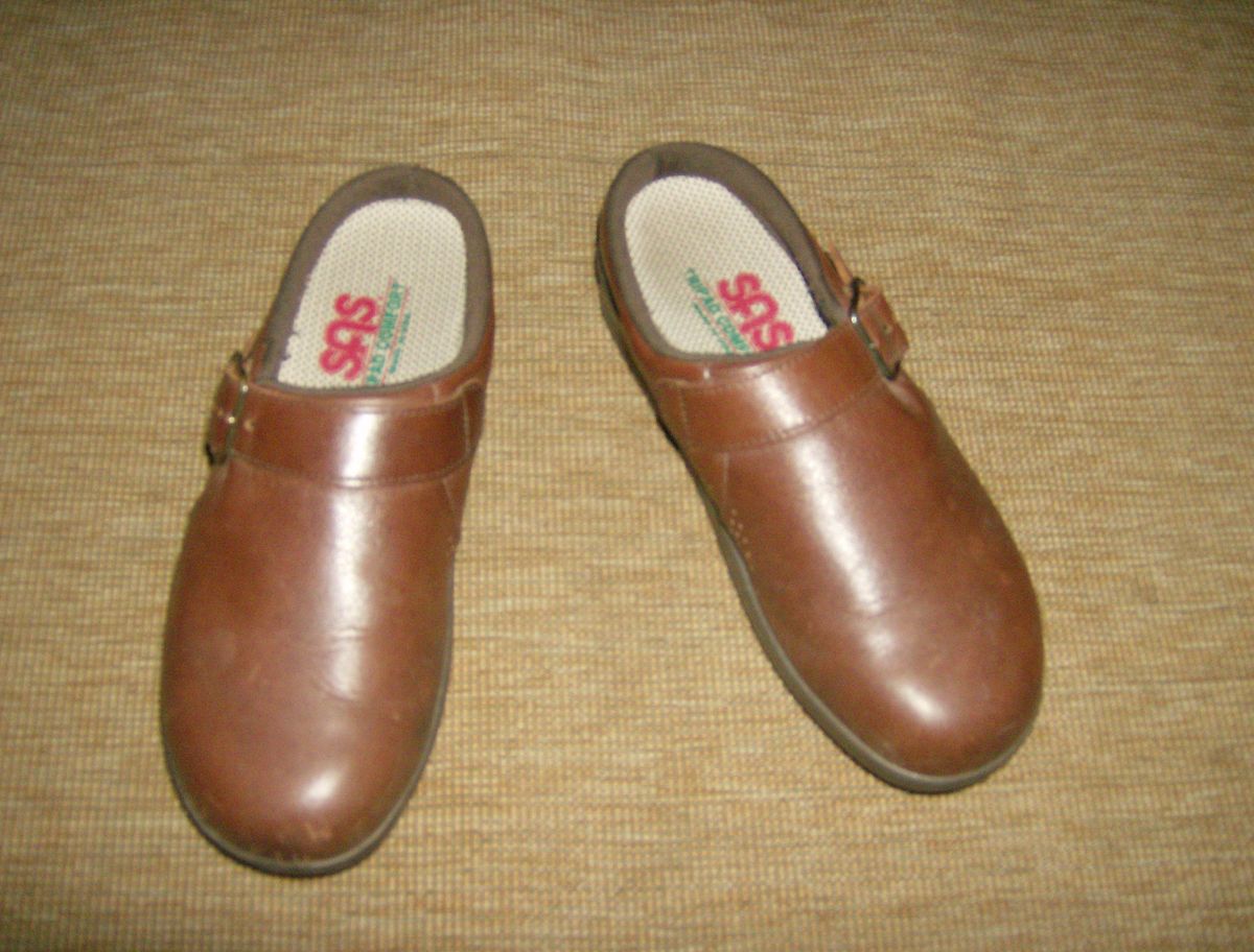 SAS Comfortable Brown Leather Tripad Comfort Clogs Sz 6 5M