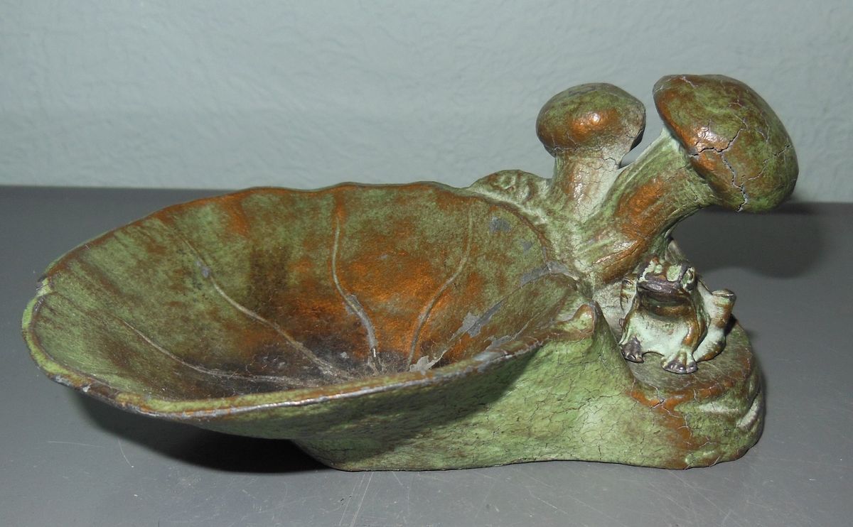 MCCLELLAND BARCLAY BRONZE FROG LILY PAD SCULPTURE ASHTRAY Art Deco