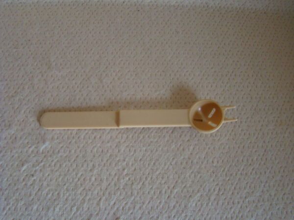 Tupperware Gadget Melon Baller 1450 29 Beige