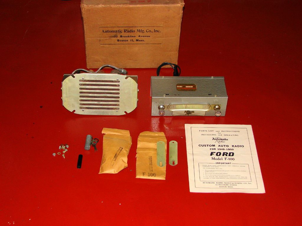 49 50 FORD PASSENGER CAR NOS AM RADIO KIT