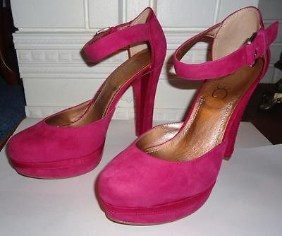 NEW $118 BCBG Paris Preena Fuschia Pump Size 9