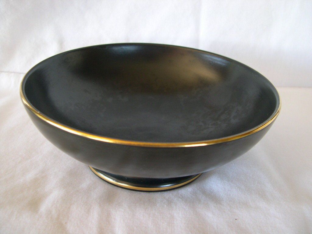 ELEGANT BLACK W/GOLD TRIM FLORA GOUDA BOWL HOLLAND