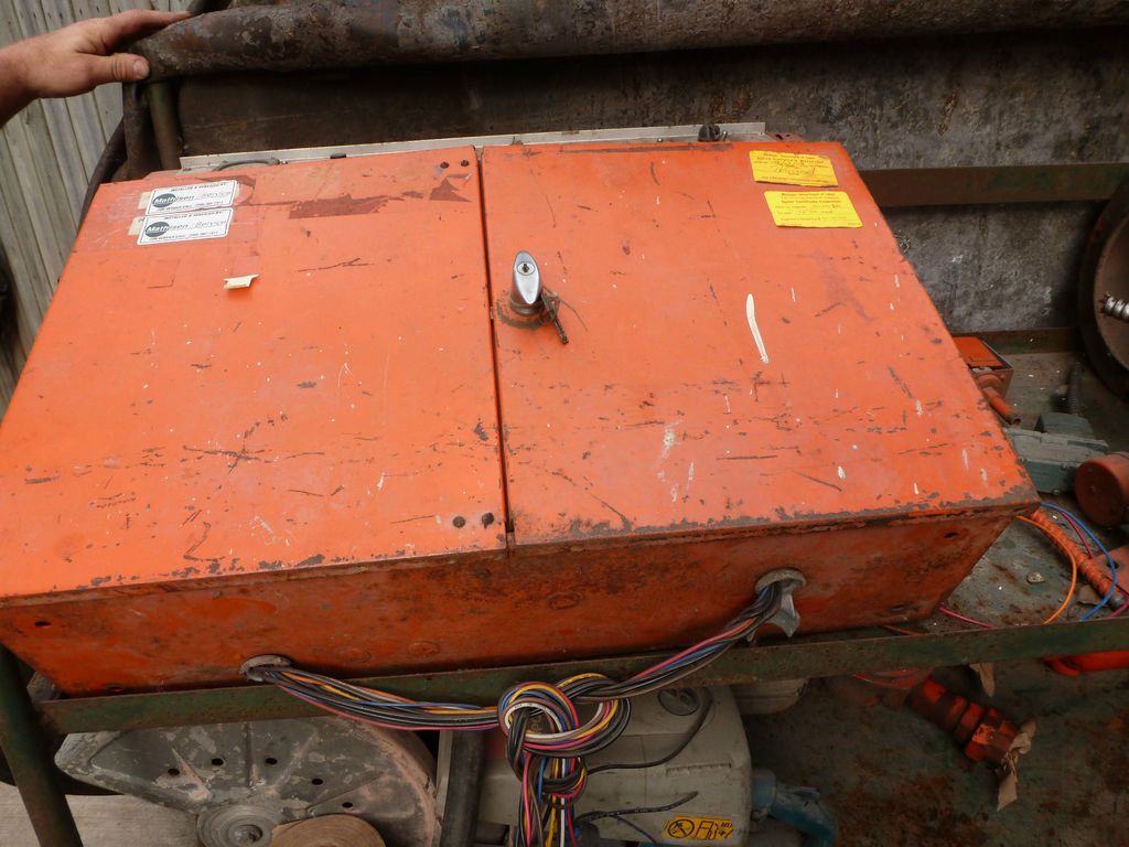 KEWANEE MAIN CONTROL PANEL LOADED WITH ITEMS NEEDED FOR OLDER BOILERS