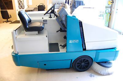 Tennant 355 Rider Sweeper *6 MONTH WARRANTY*