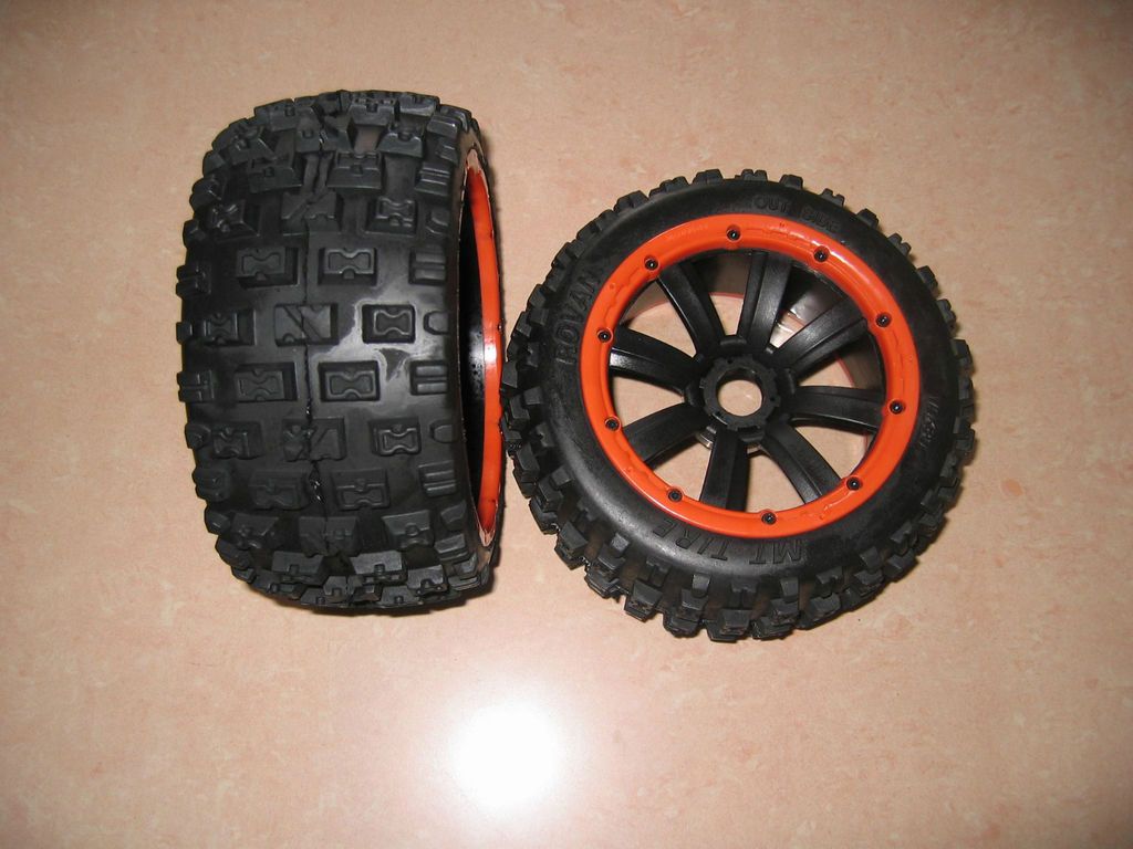 MT TIRES 8 SPOKE WHEELS ORANGE by MadMax FOR 1/5 HPI KM BAJA 5B