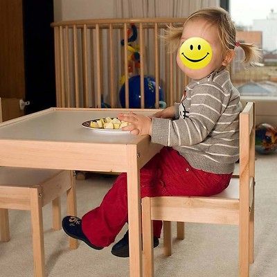 kids table and chairs