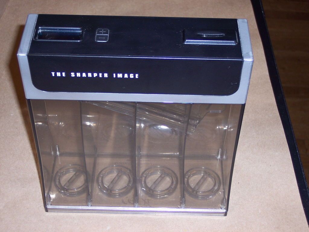 DIGITAL COIN COUNTER/SORTER   THE SHARPER IMAGE 2008 4456