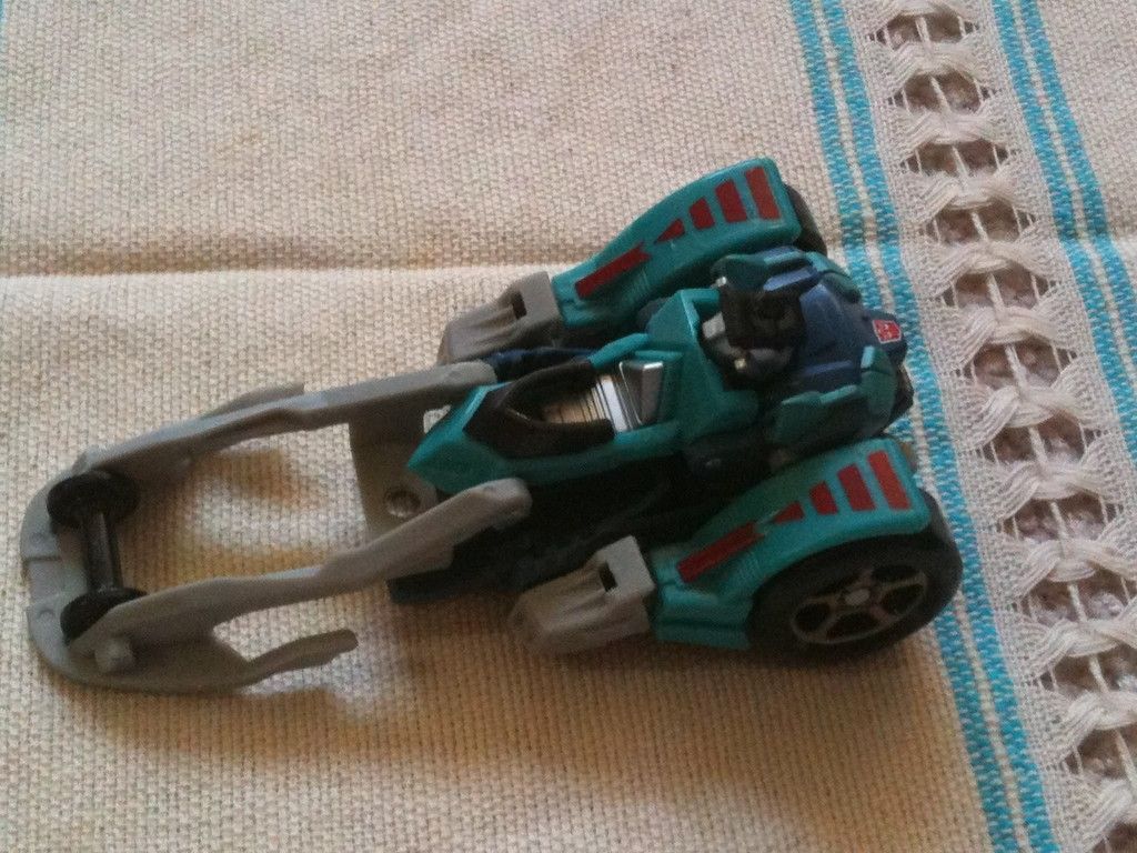 TRANSFORMERS Cybertron Brakedown GTS