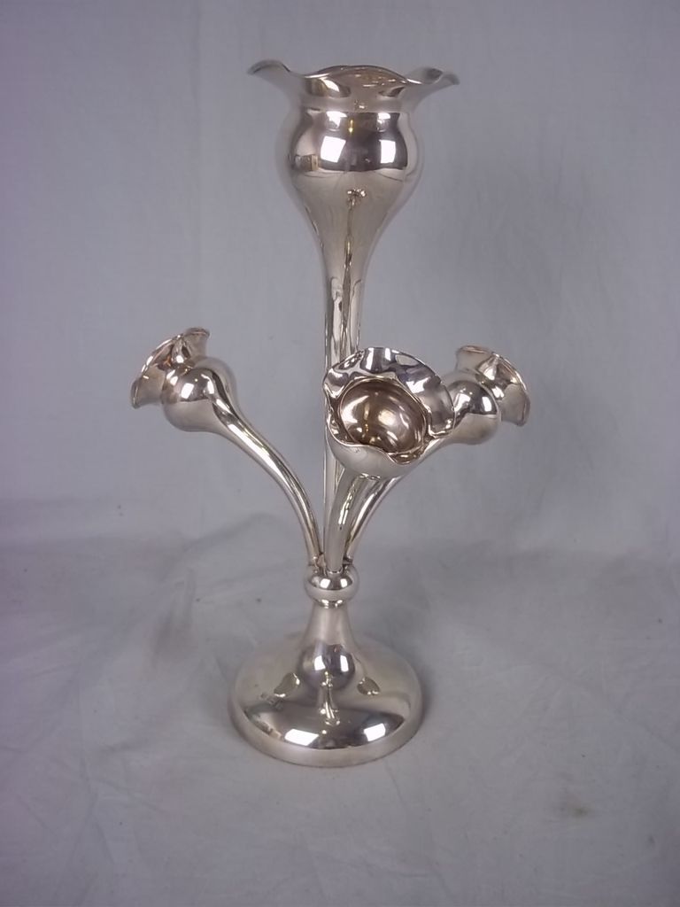 Elegant Silver Epergne Hallmarked Birmingham 1919   29.5cm Tall