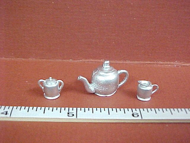 Tea Kettle   Creamer/ Sugar   Dollhouse Miniature