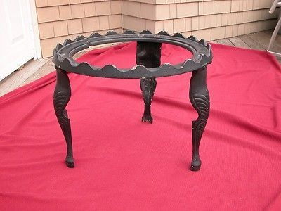 CAST IRON EASTLAKE STYLE ROUND TABLE FURNITURE METALWARE DECORATIVE