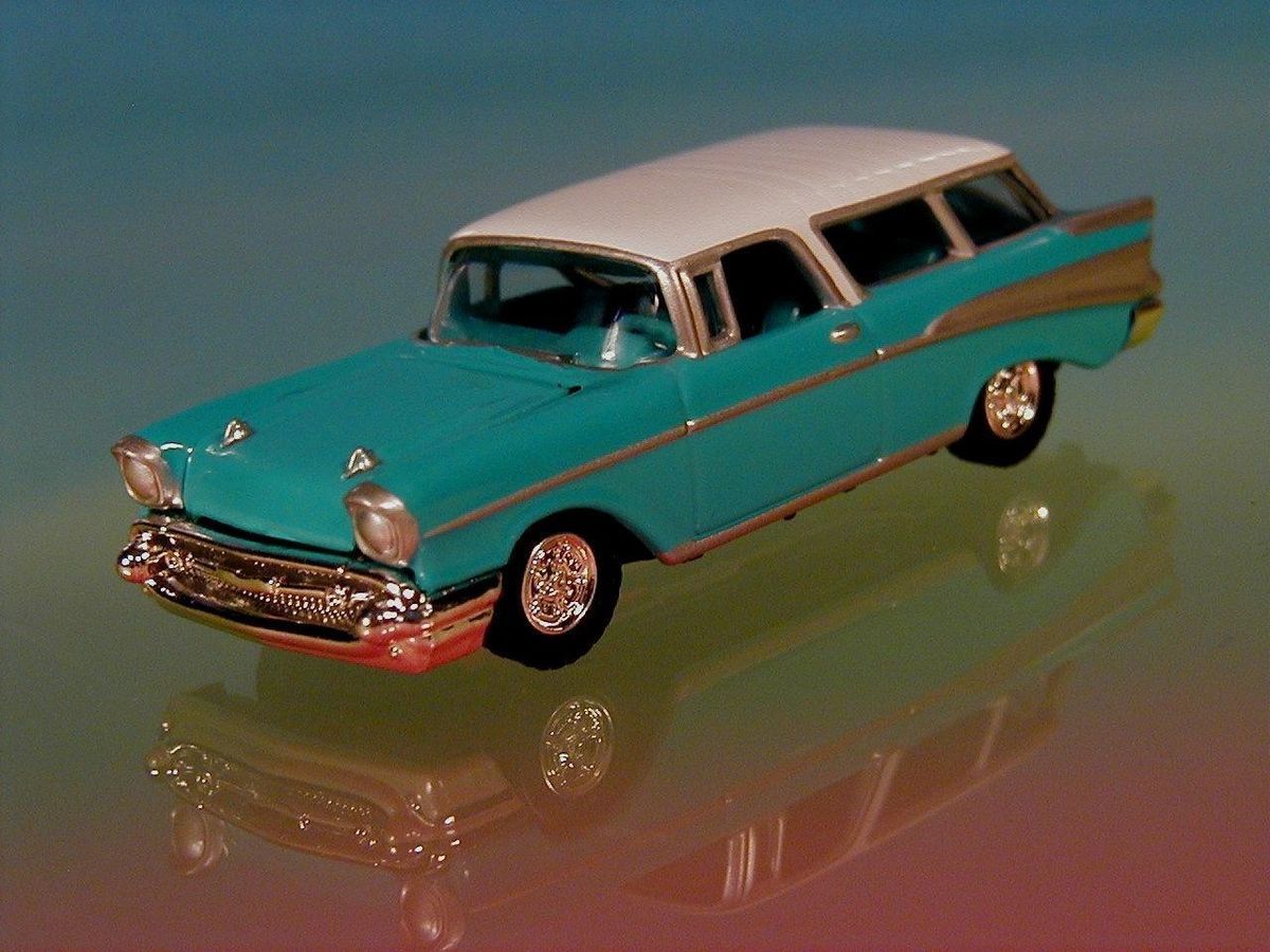 Hot Wheels 57 Chevy Nomad Wagon Limited Edition 1 64 Scale