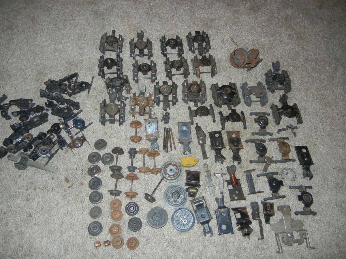 Large Lot of Trains Parts Pieces Wheels American Flyer Lionel Vintage