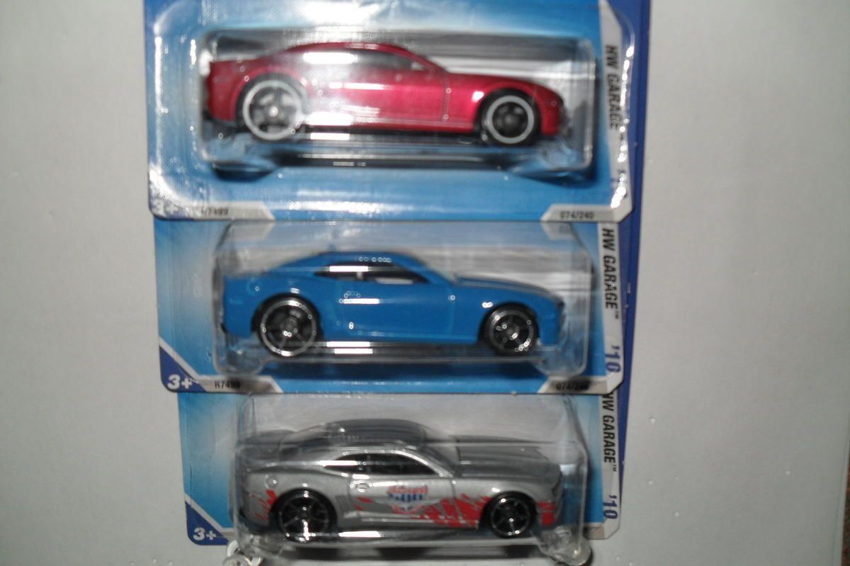 2010 Hot Wheels 74 Camaro SS  Exclusive