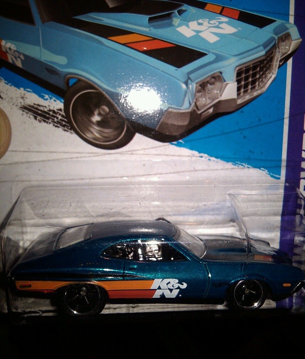 Hotwheels 2013 Super Treasure Hunt 72 Ford Gran Torino Sport