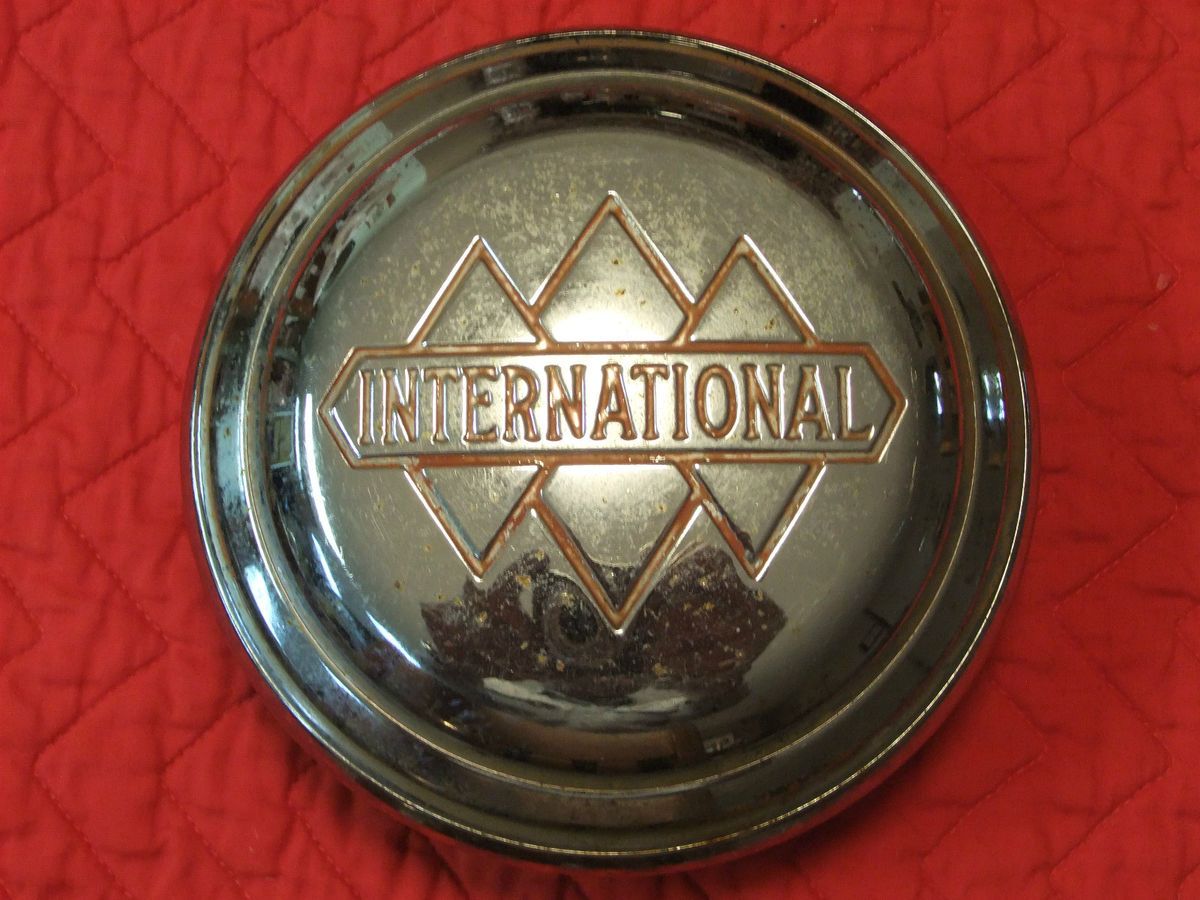 Vintage International Pickup Truck Center Hubcap