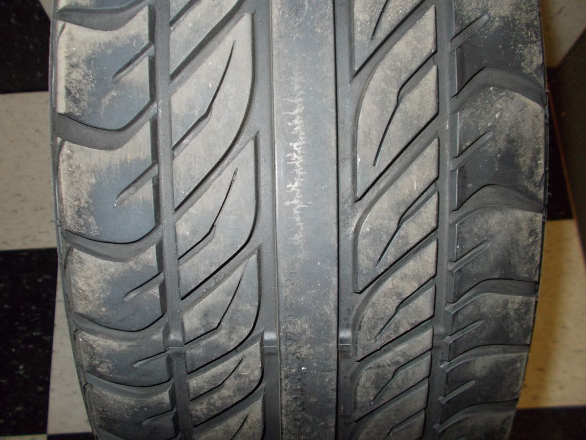 One Sumitomo Touring LSV 215 55 17 94V Tread 8 32 Dot 4609 Fast SHIP